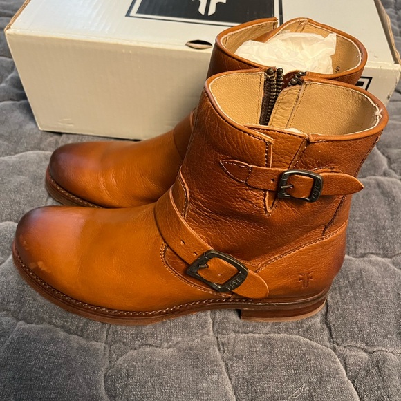 NEW Frye Veronica 6” Shortie Boots - Whiskey - size 9 - Picture 3 of 5